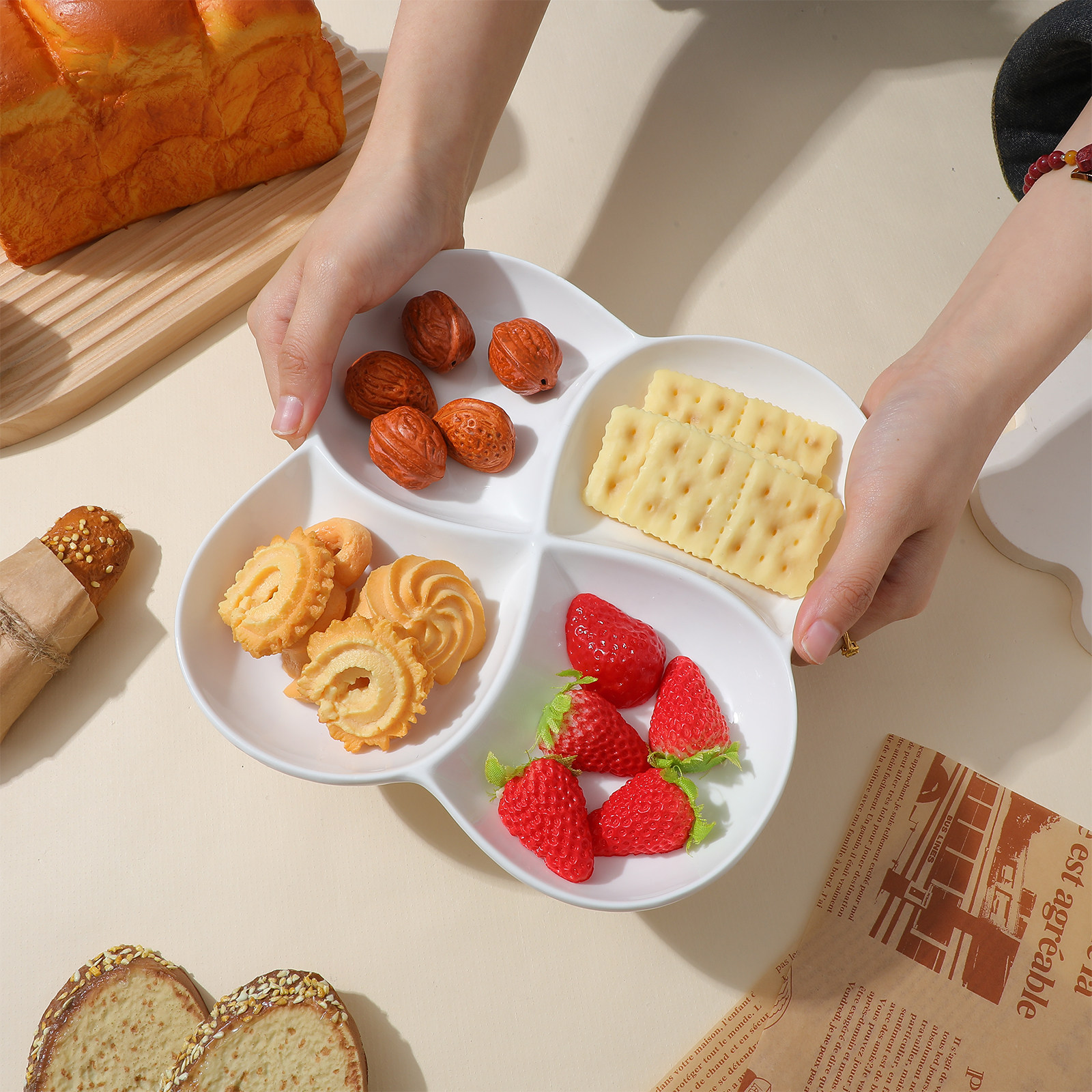 Ceramic 4-Compartment Food Pla – обзор и цена Food Snacks Company